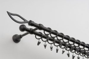 Siero karnis fekete láng véggel, kétsoros, 140 cm